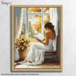 876136_floatver_webp Lesende Frau am Fenster